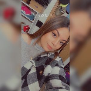 Meet your Posher, Stephanie